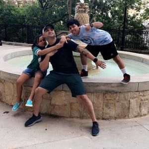 Meet your Posher, Charles